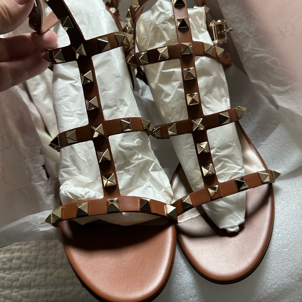Valentino Garavani Rockstud calfskin leather sandal